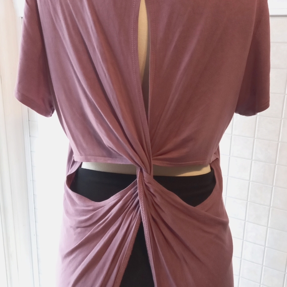 Cherish open back t shirt - Picture 6 of 6